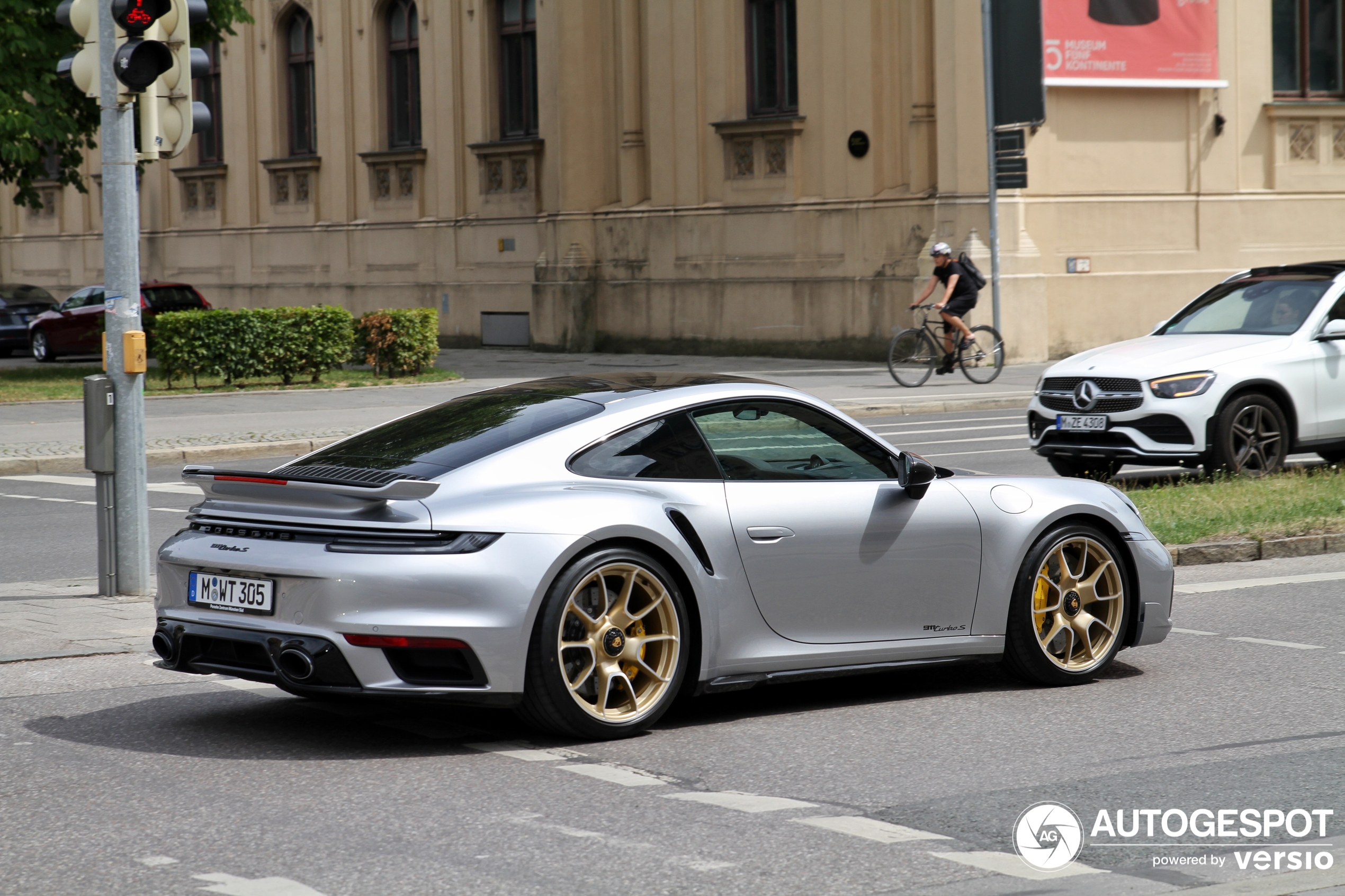 Porsche 992 Turbo S MkI - 25 July 2023 - Autogespot