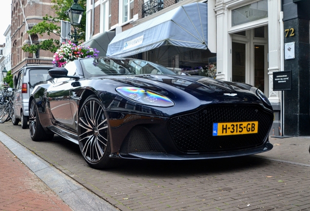 Aston Martin DBS Superleggera Volante