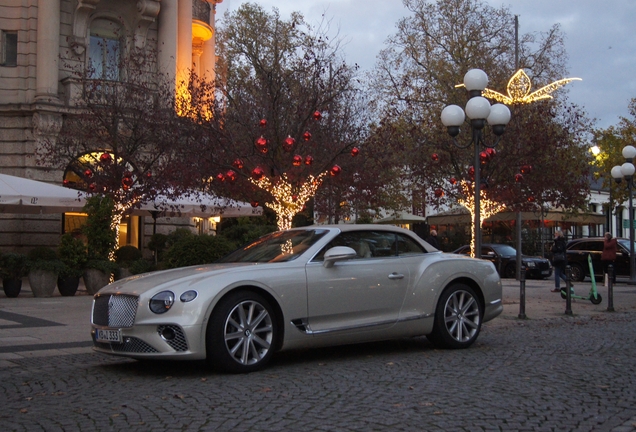 Bentley Continental GTC 2019