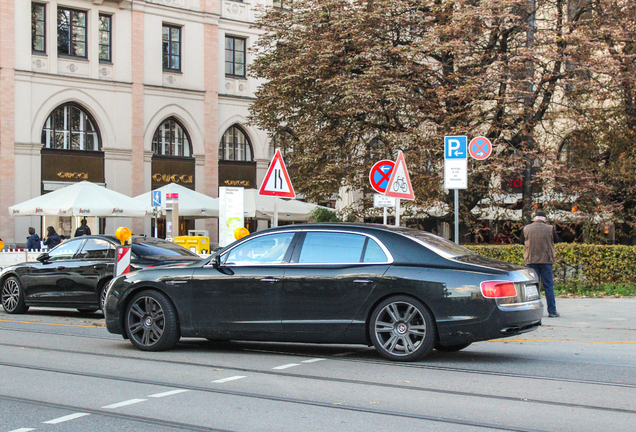 Bentley Flying Spur V8