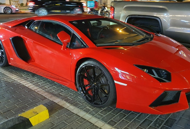 Lamborghini Aventador LP700-4