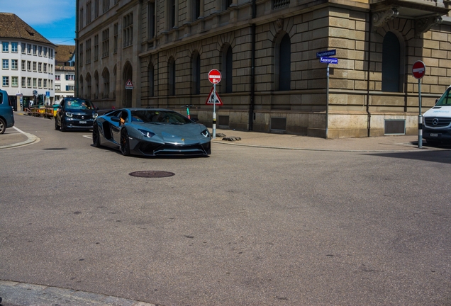 Lamborghini Aventador LP750-4 SuperVeloce