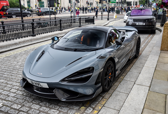 McLaren 765LT