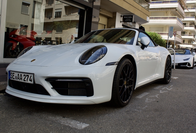 Porsche 992 Carrera 4S Cabriolet