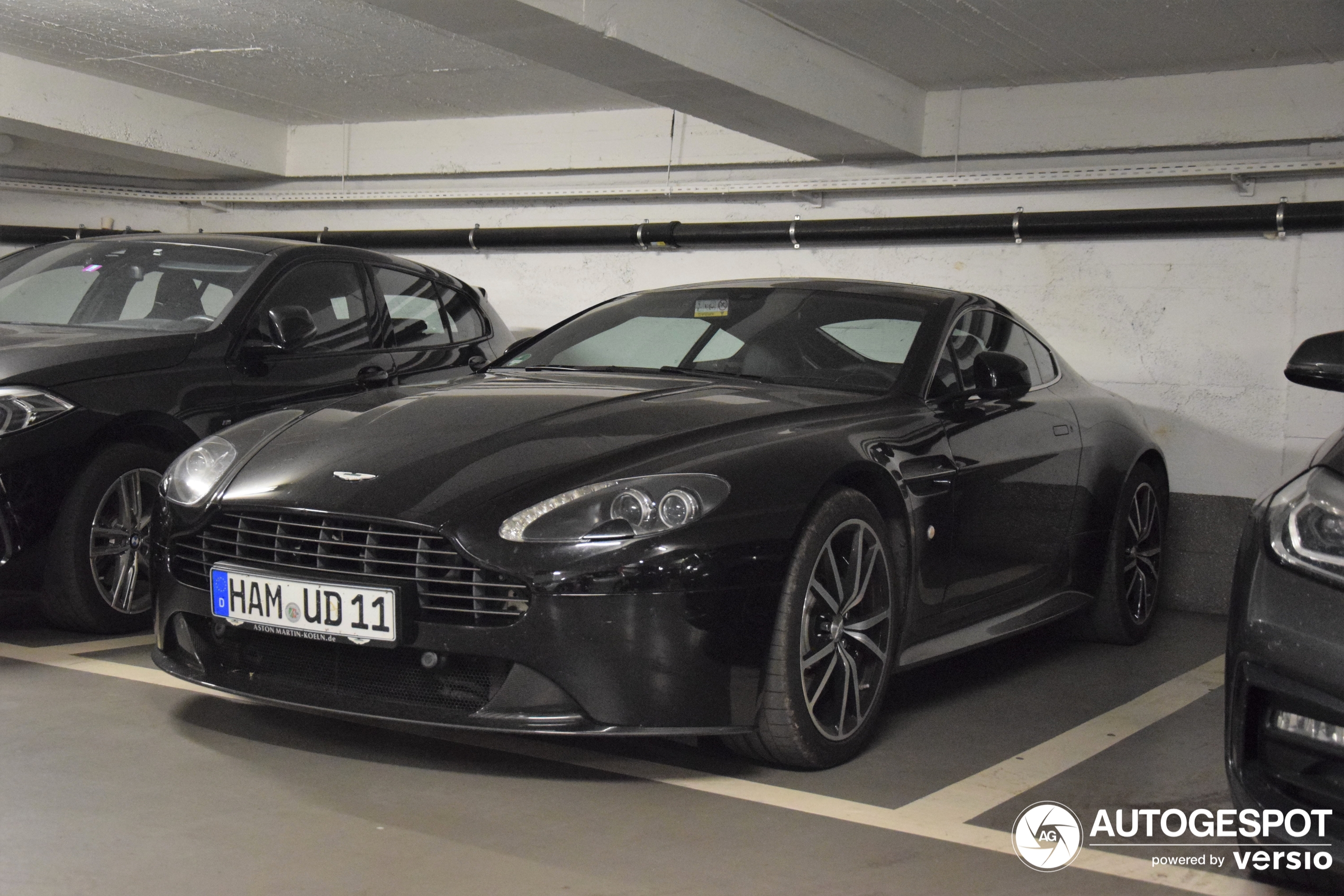 Aston Martin V8 Vantage S