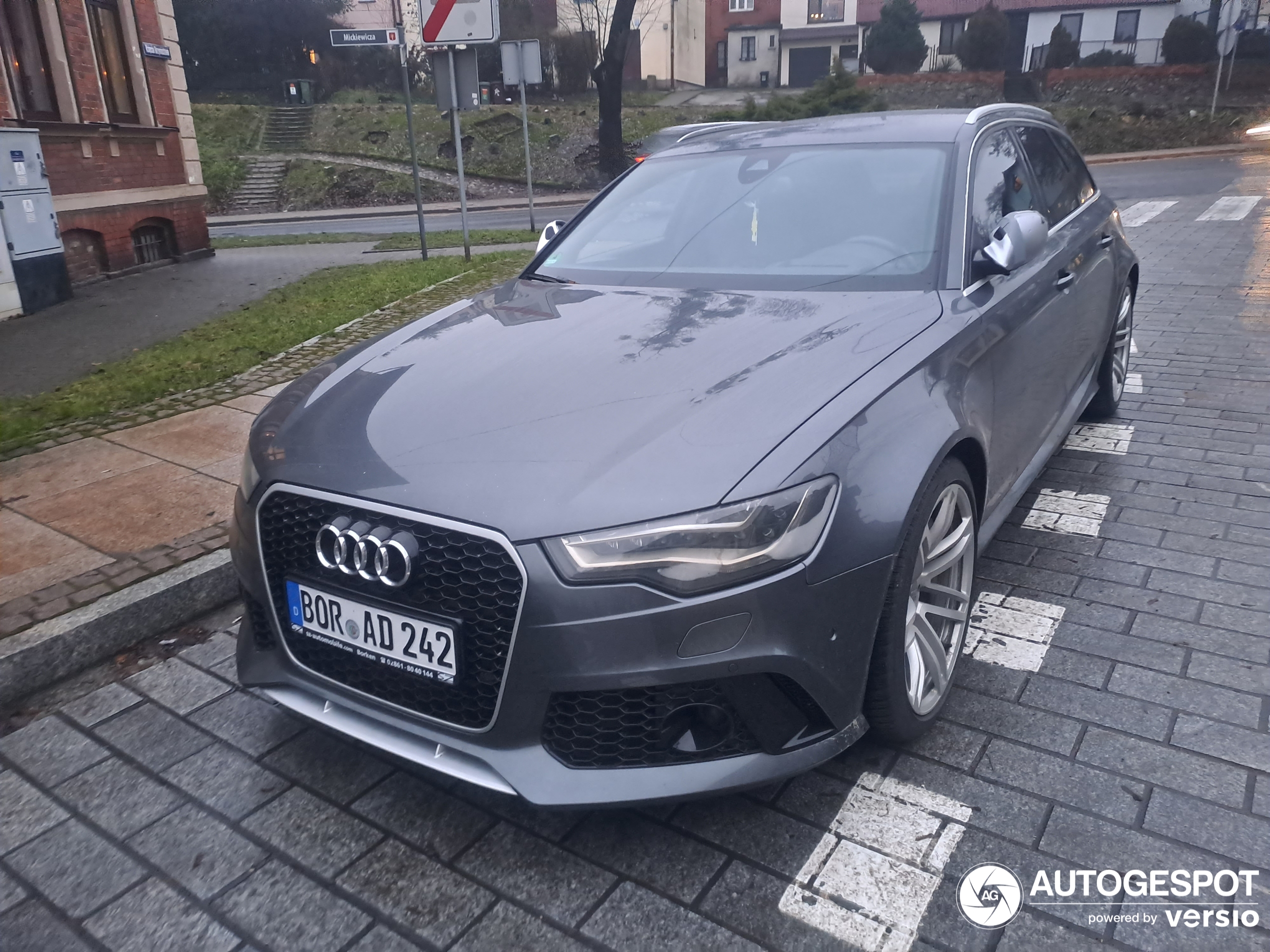 Audi RS6 Avant C7