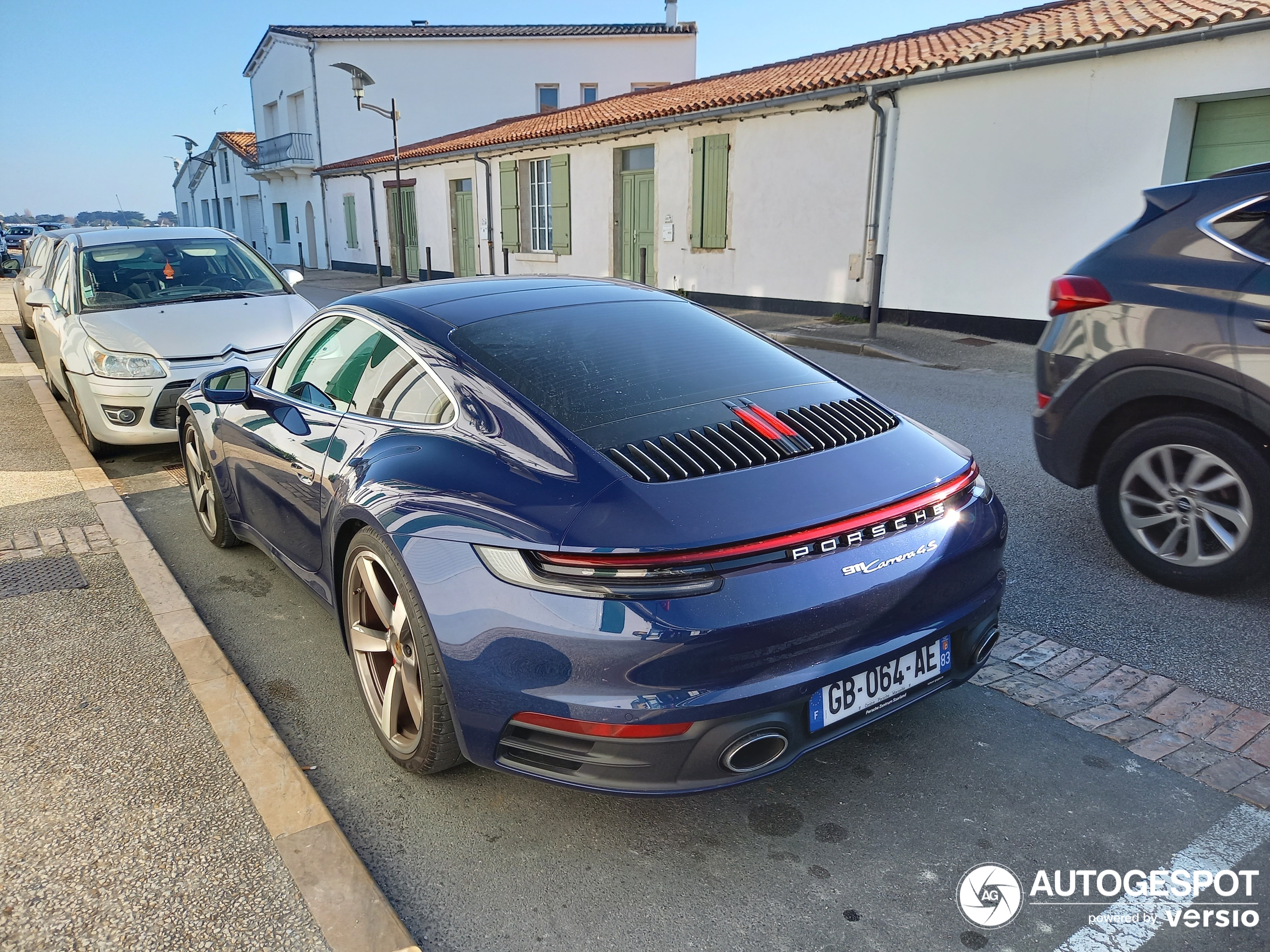 Porsche 992 Carrera 4S