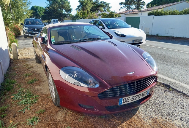 Aston Martin DB9 Volante