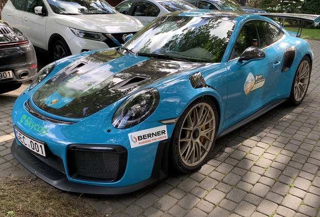 Porsche 991 GT2 RS Weissach Package