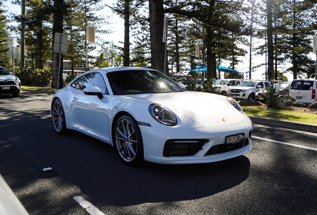 Porsche 992 Carrera 4S