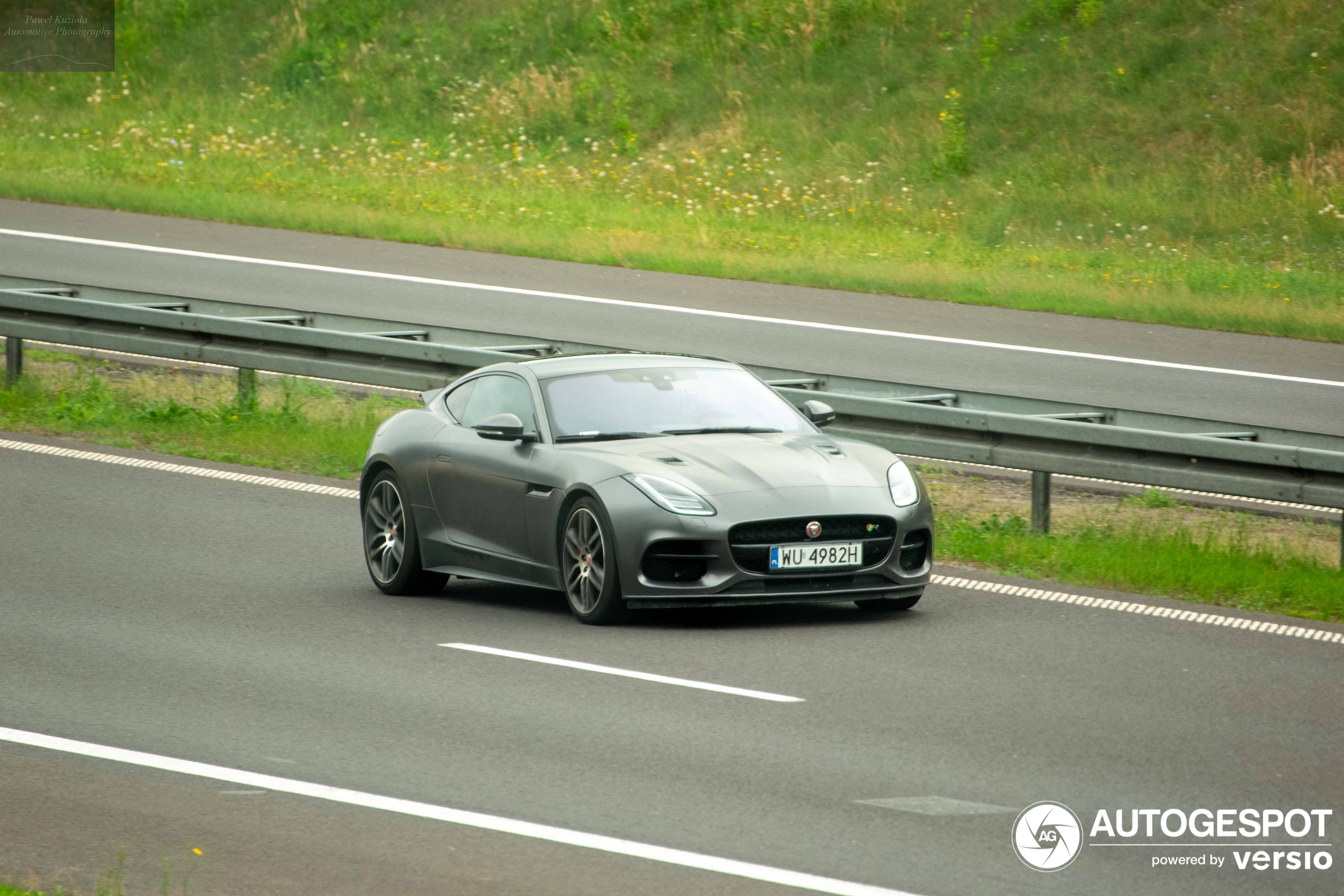 Jaguar F-TYPE R Coupé 2017