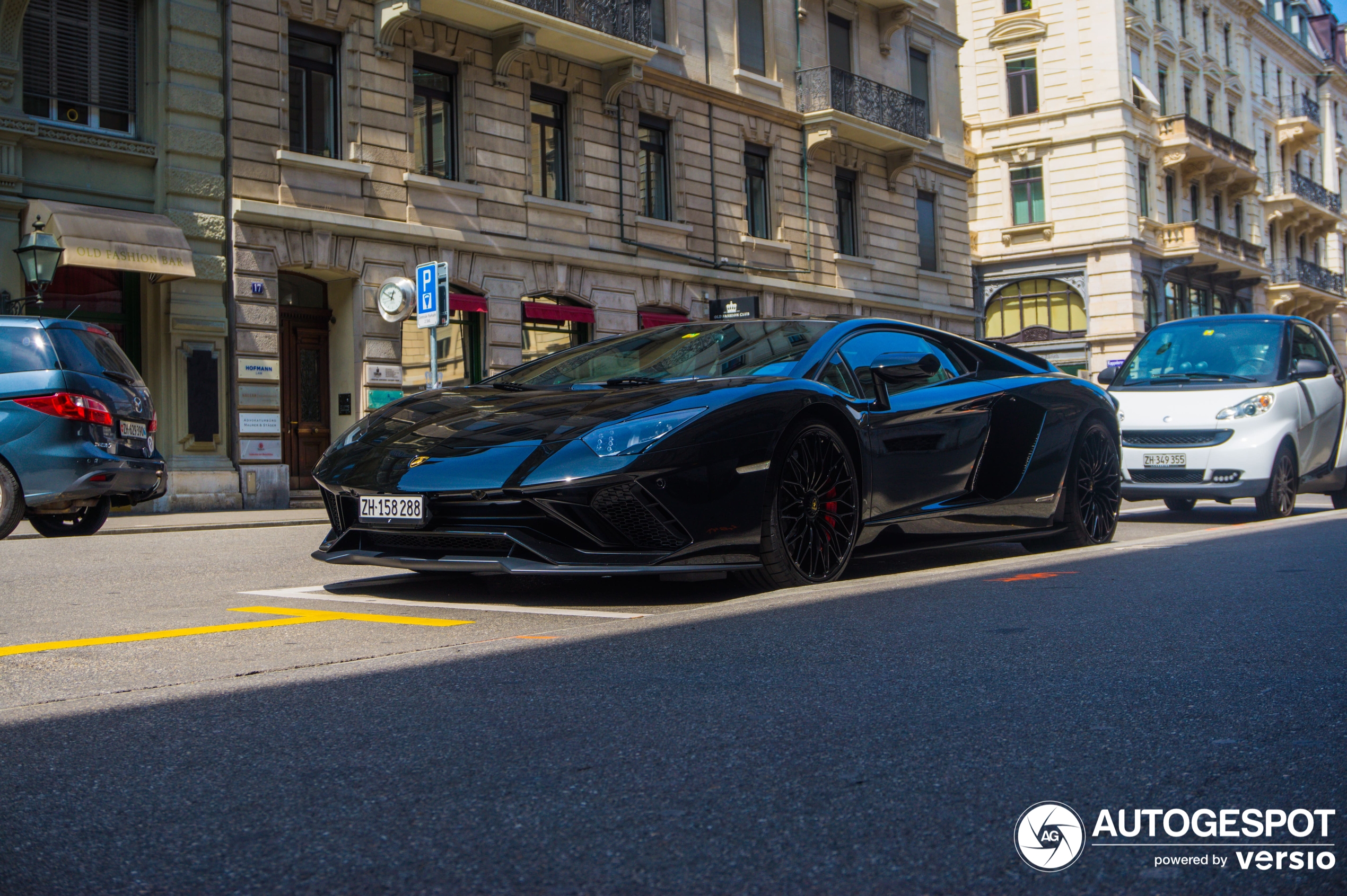 Lamborghini Aventador S LP740-4