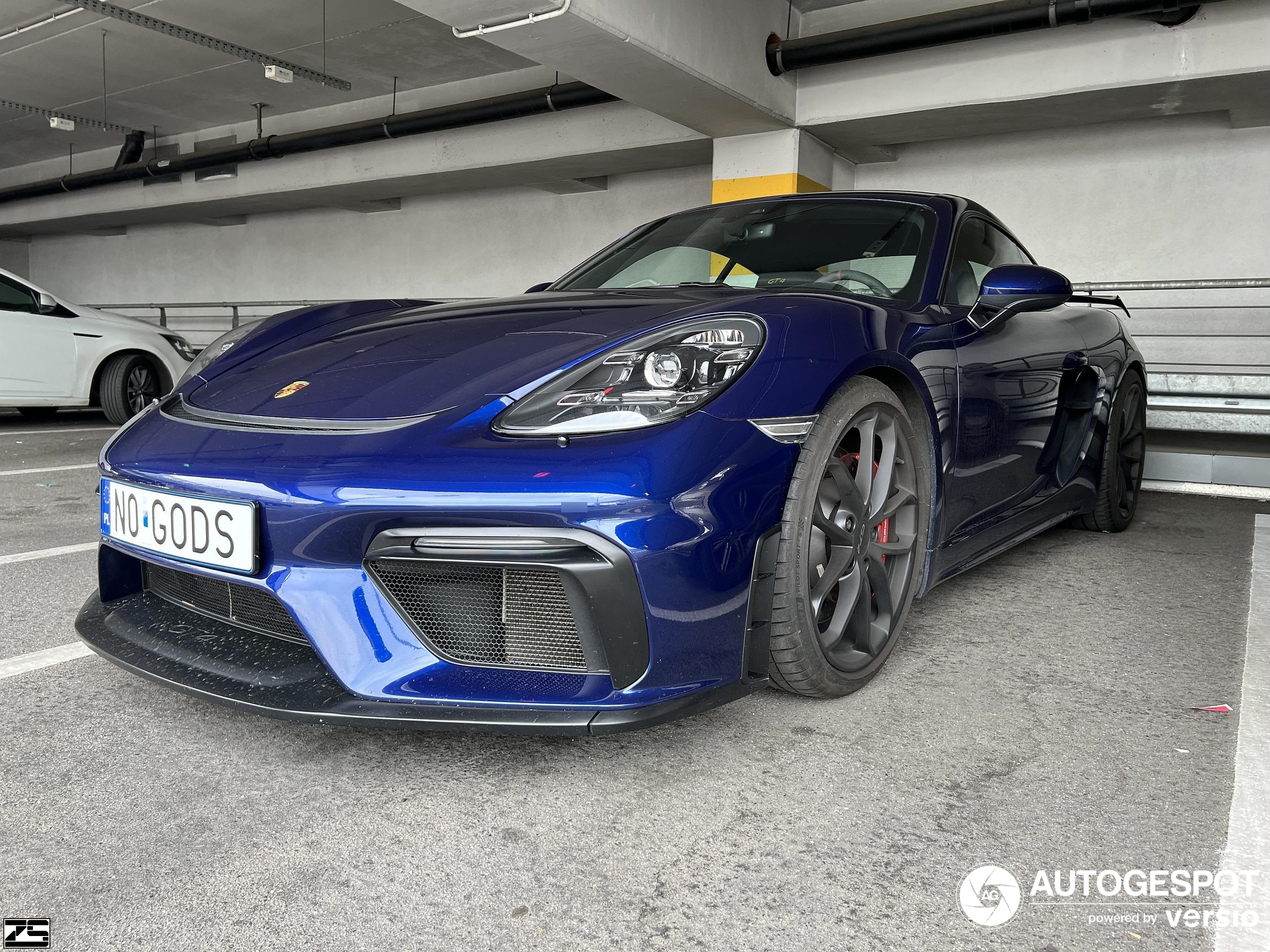 Porsche 718 Cayman GT4