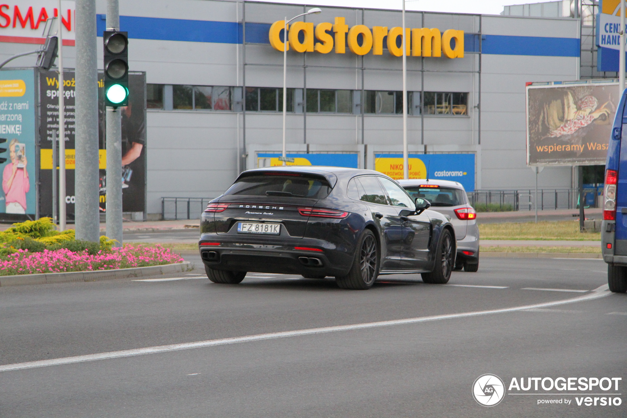 Porsche 971 Panamera Turbo Sport Turismo