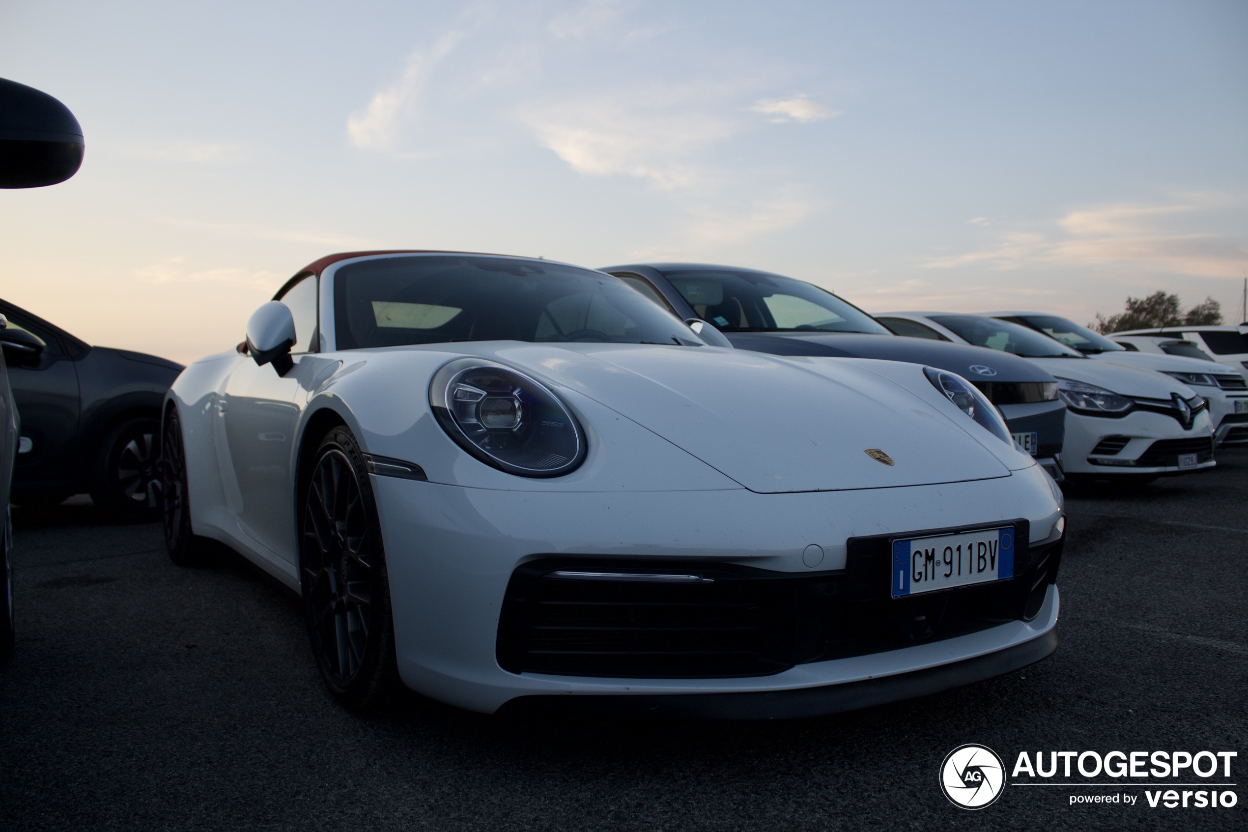 Porsche 992 Carrera 4S Cabriolet