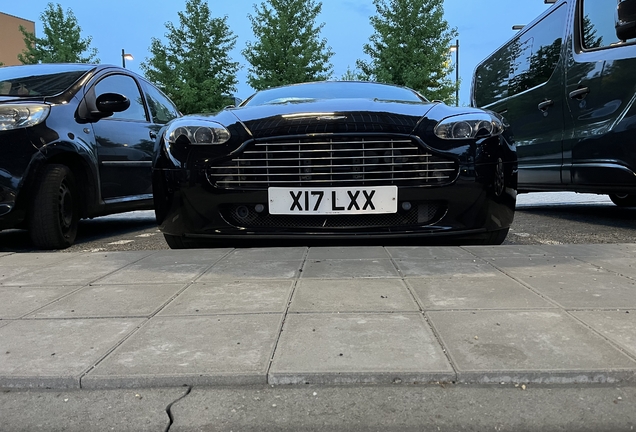 Aston Martin V8 Vantage Roadster