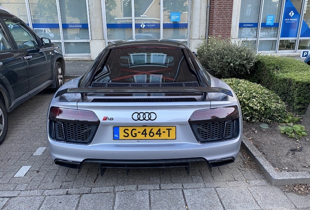 Audi R8 V10 Plus 2015