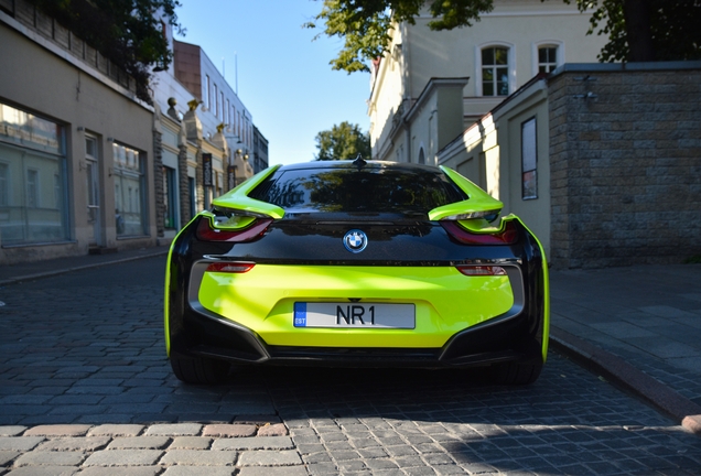 BMW i8