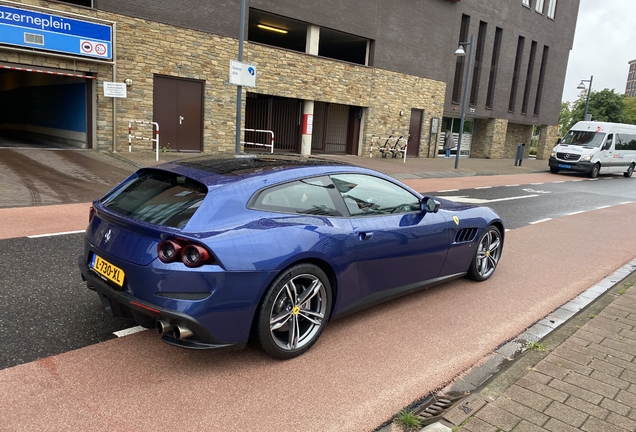 Ferrari GTC4Lusso