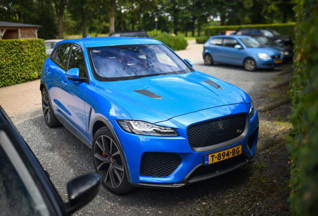 Jaguar F-PACE SVR