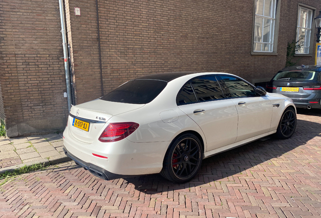 Mercedes-AMG E 63 S W213