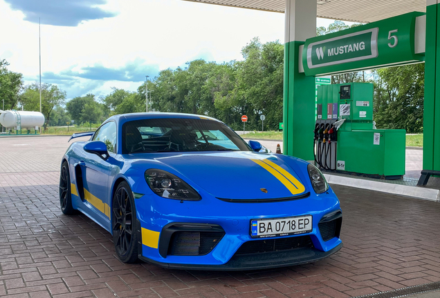 Porsche 718 Cayman GT4