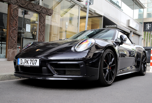 Porsche 992 Carrera 4S Cabriolet