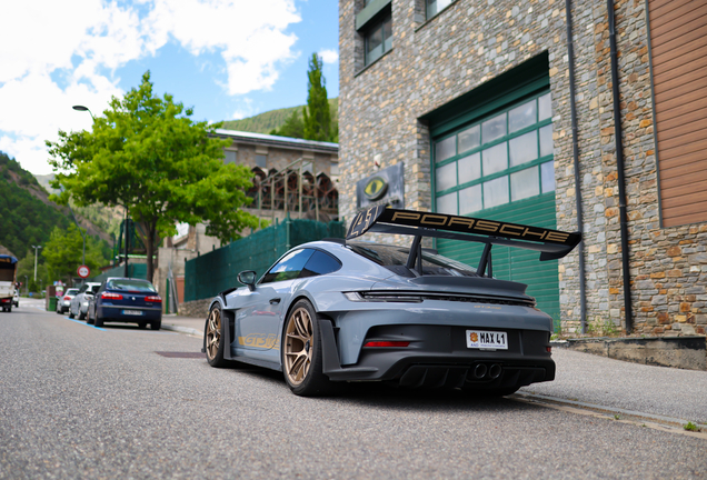 Porsche 992 GT3 RS Weissach Package