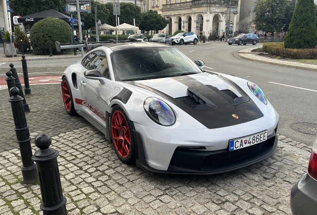 Porsche 992 GT3 RS Weissach Package