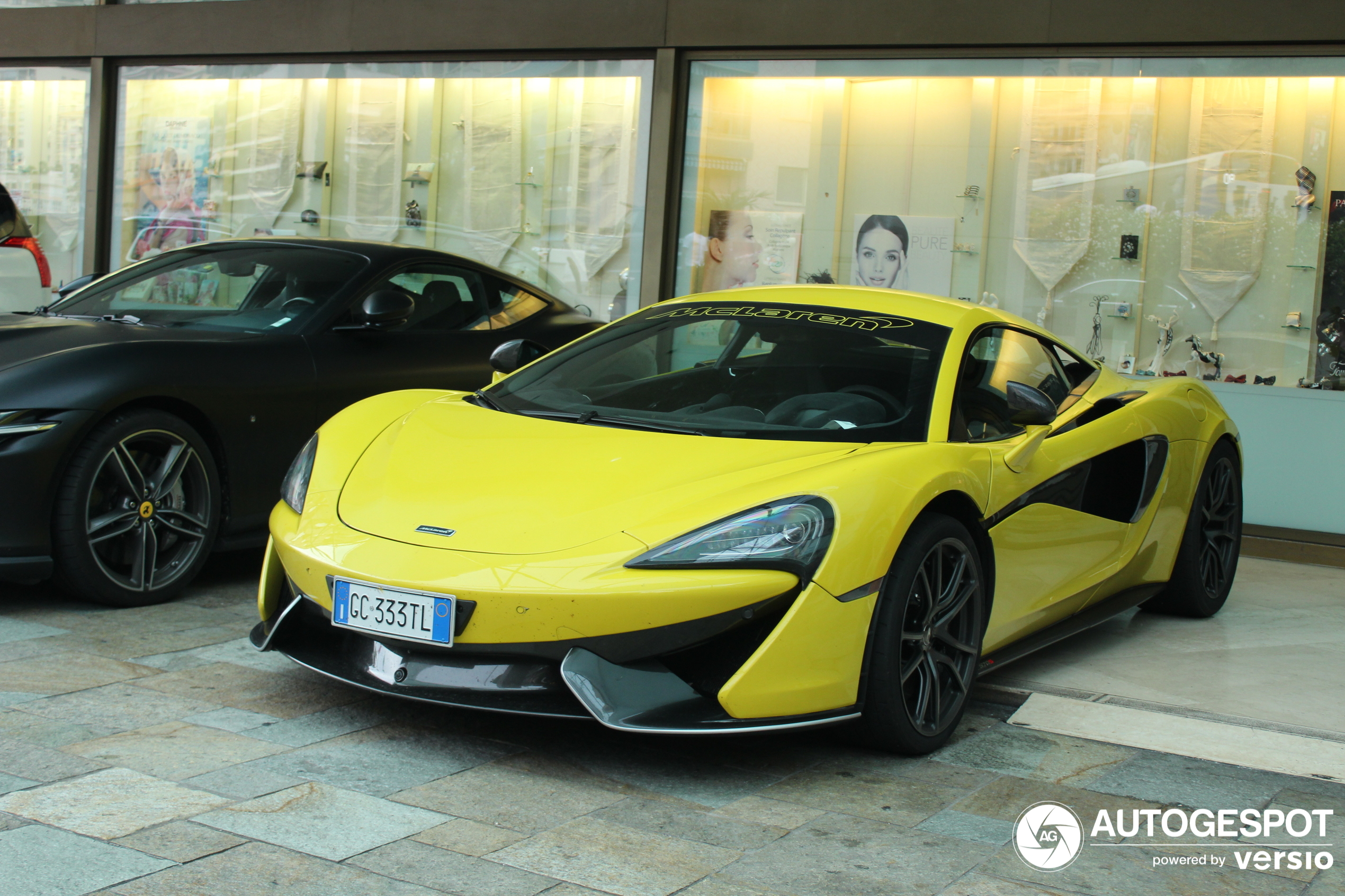 McLaren 570S