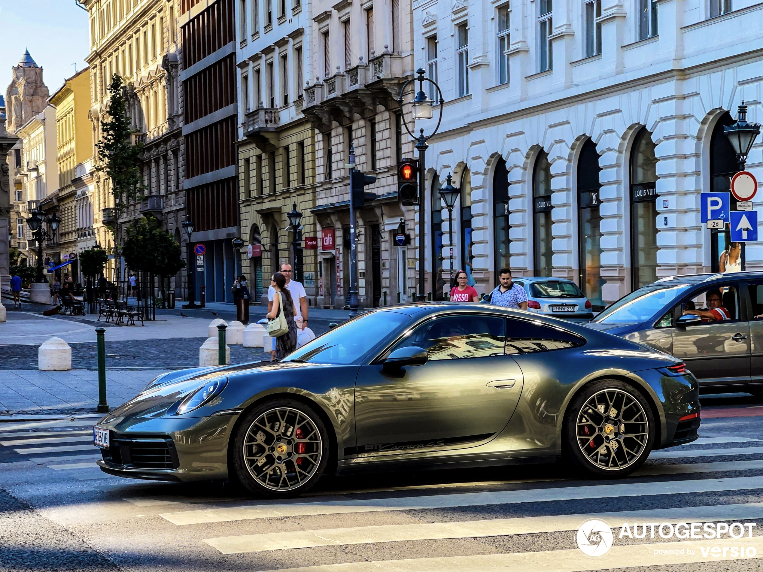 Porsche 992 Carrera 4S