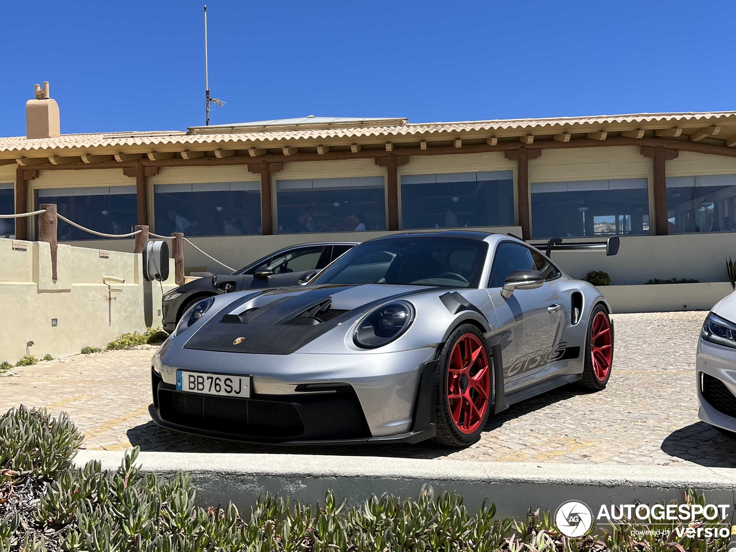 Porsche 992 GT3 RS Weissach Package