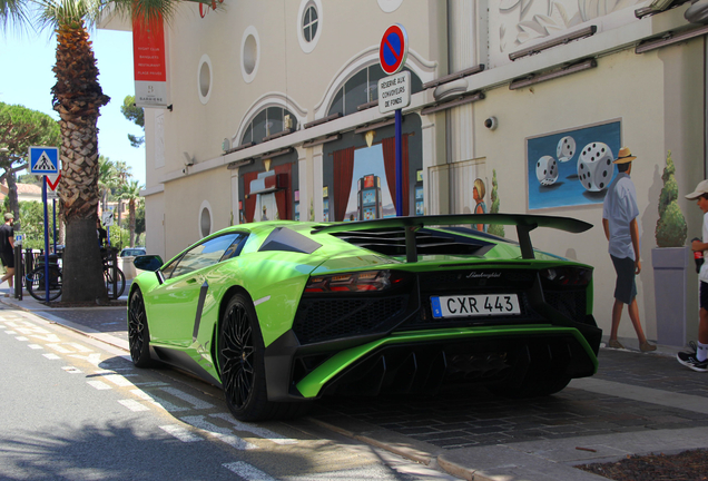 Lamborghini Aventador LP750-4 SuperVeloce