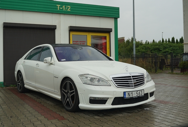 Mercedes-Benz S 63 AMG W221 2010