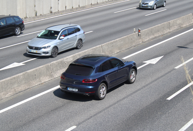 Porsche 95B Macan Turbo