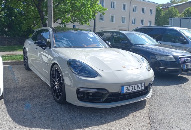 Porsche 971 Panamera Turbo S E-Hybrid Sport Turismo