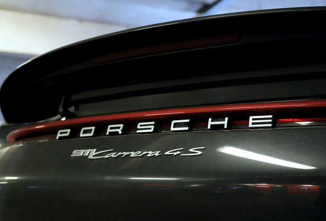 Porsche 992 Carrera 4S