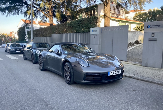 Porsche 992 Carrera 4S Cabriolet