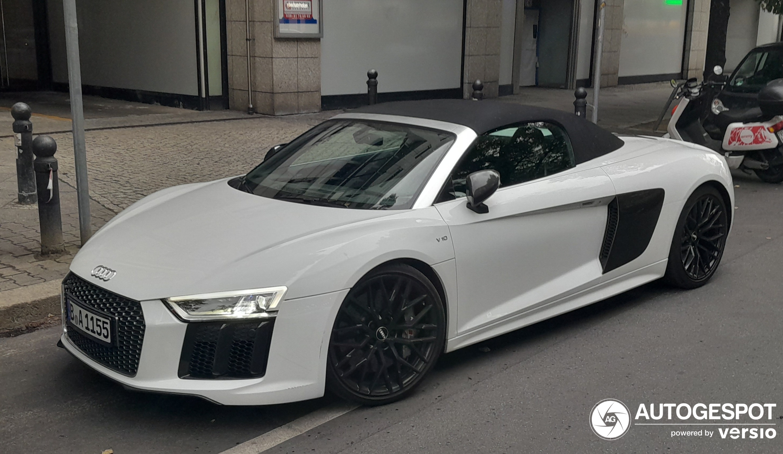 Audi R8 V10 Spyder 2016