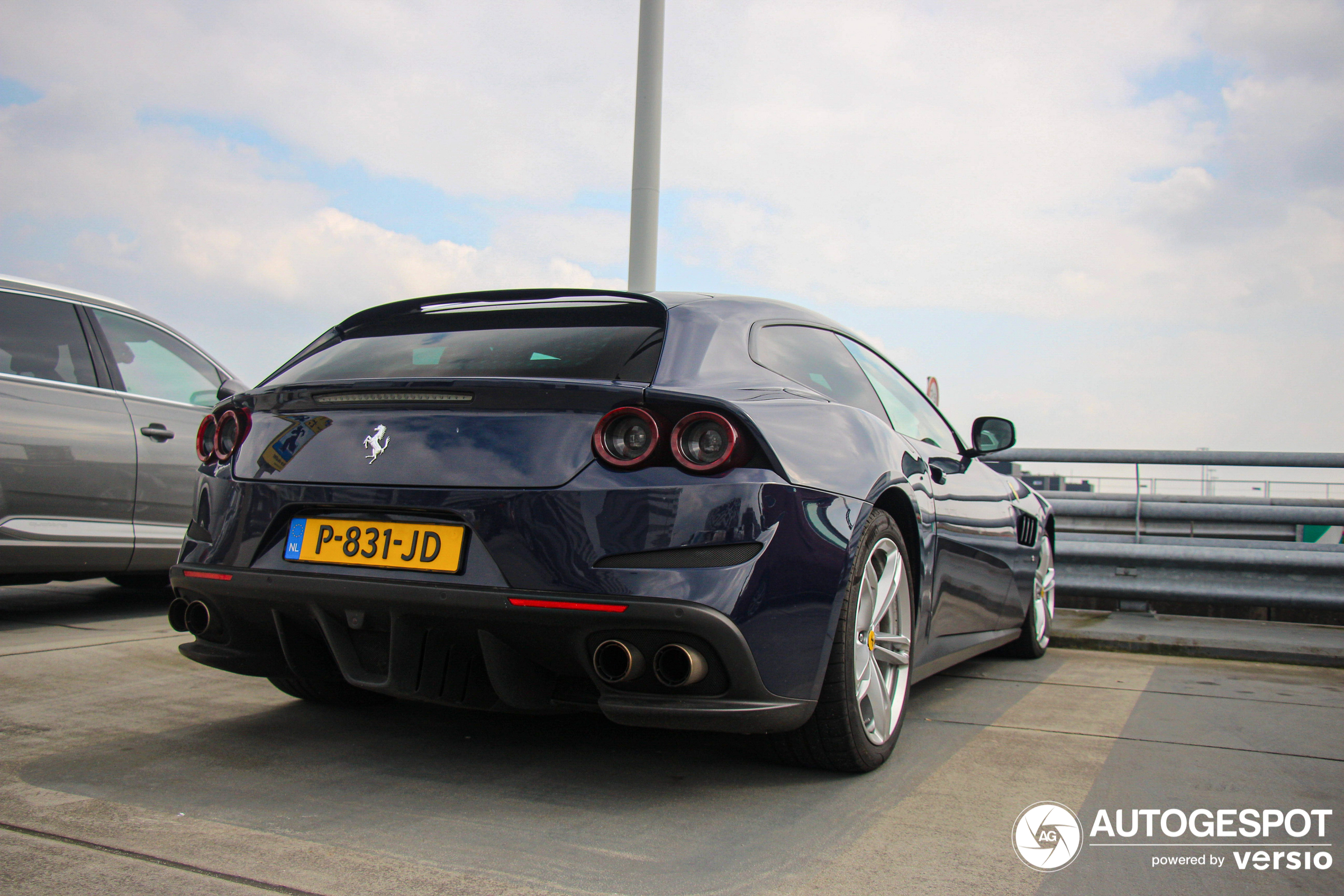 Ferrari GTC4Lusso