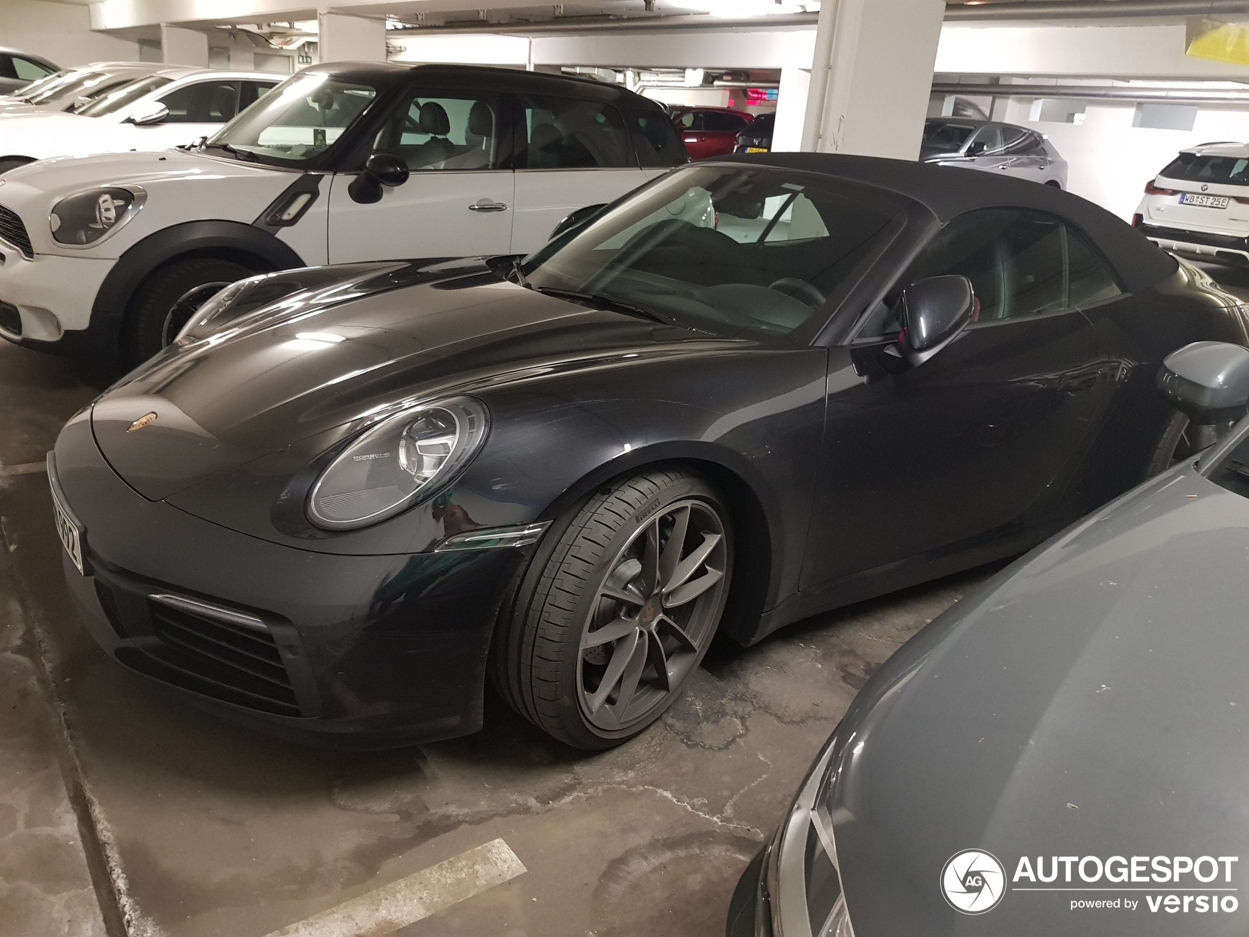 Porsche 992 Carrera 4S Cabriolet