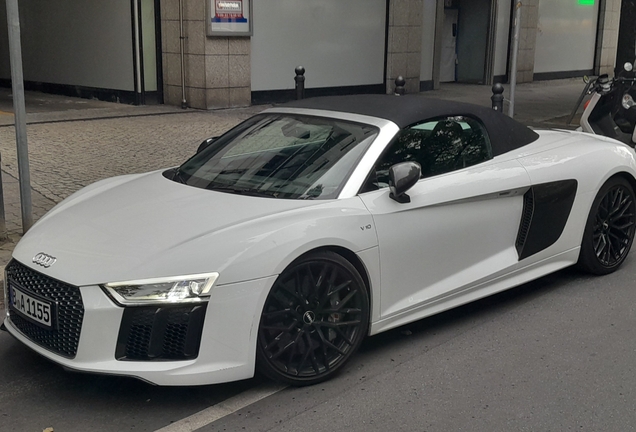 Audi R8 V10 Spyder 2016