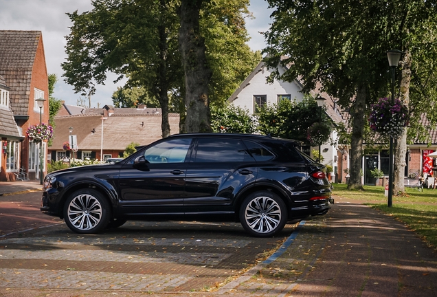 Bentley Bentayga Azure