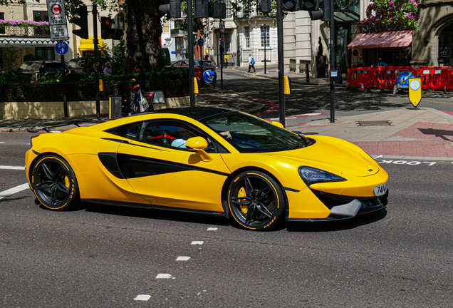 McLaren 570S