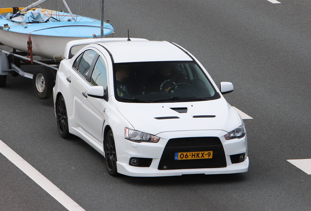 Mitsubishi Lancer Evolution X MR