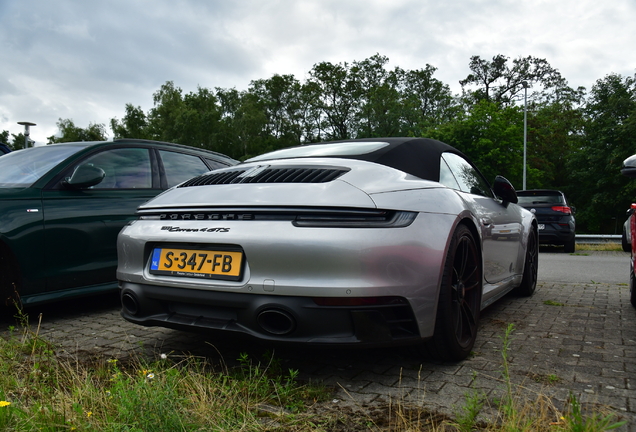 Porsche 992 Carrera 4 GTS Cabriolet