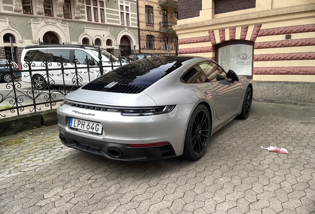 Porsche 992 Carrera GTS