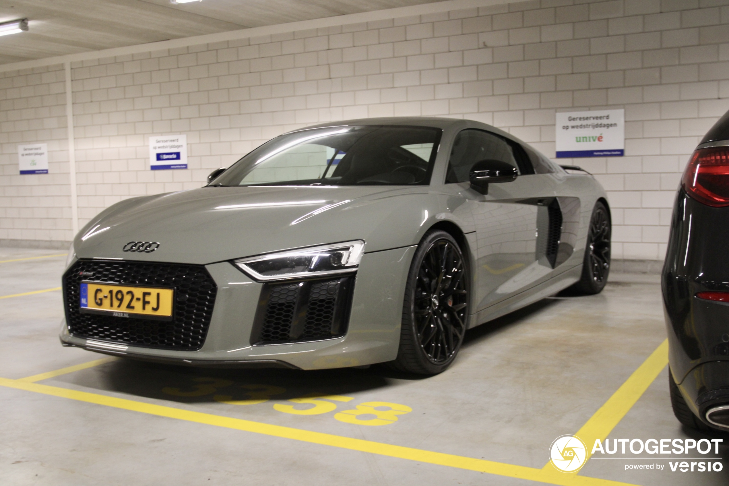 Audi R8 V10 Plus 2015