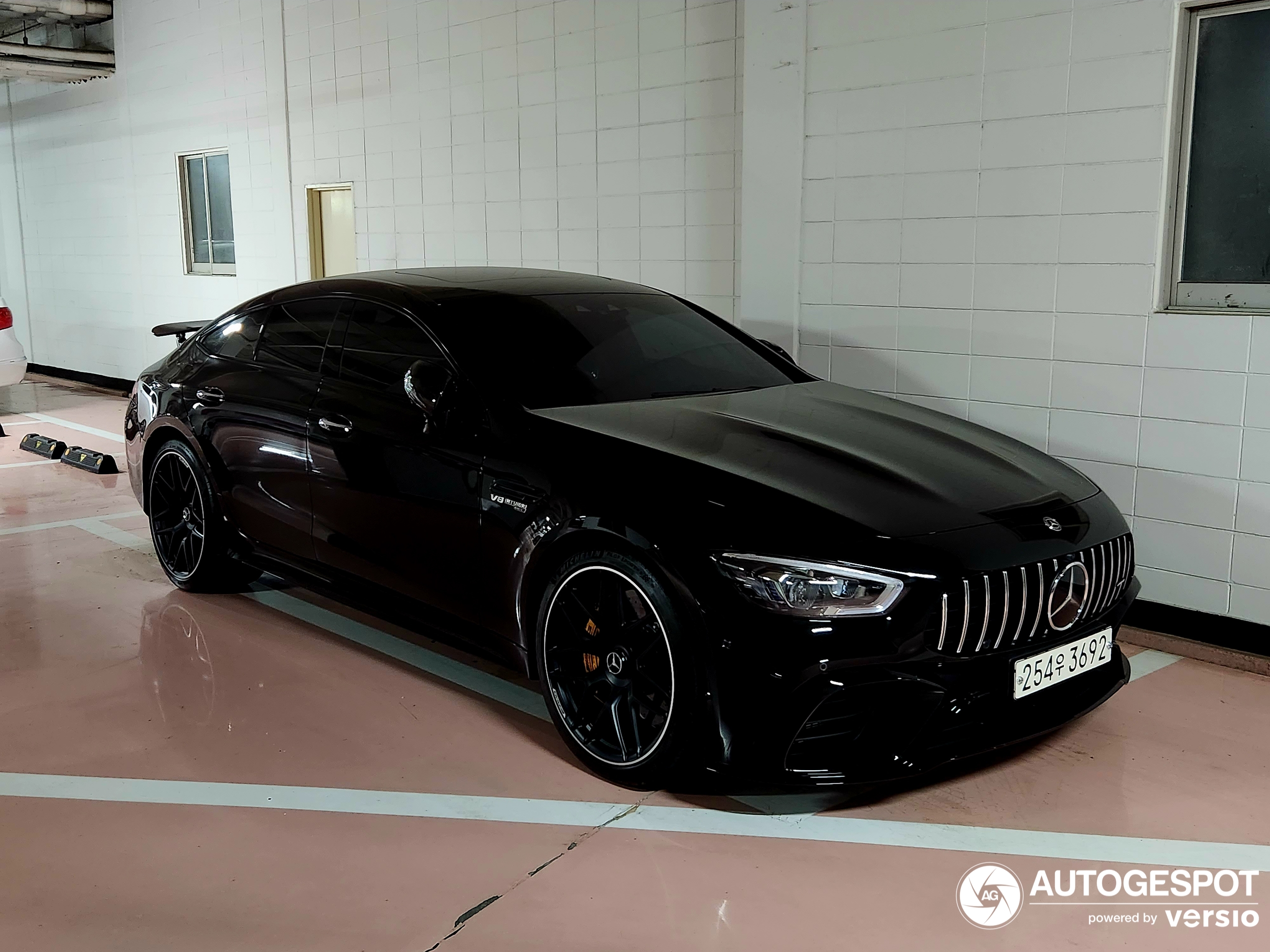 Mercedes-AMG GT 63 S X290