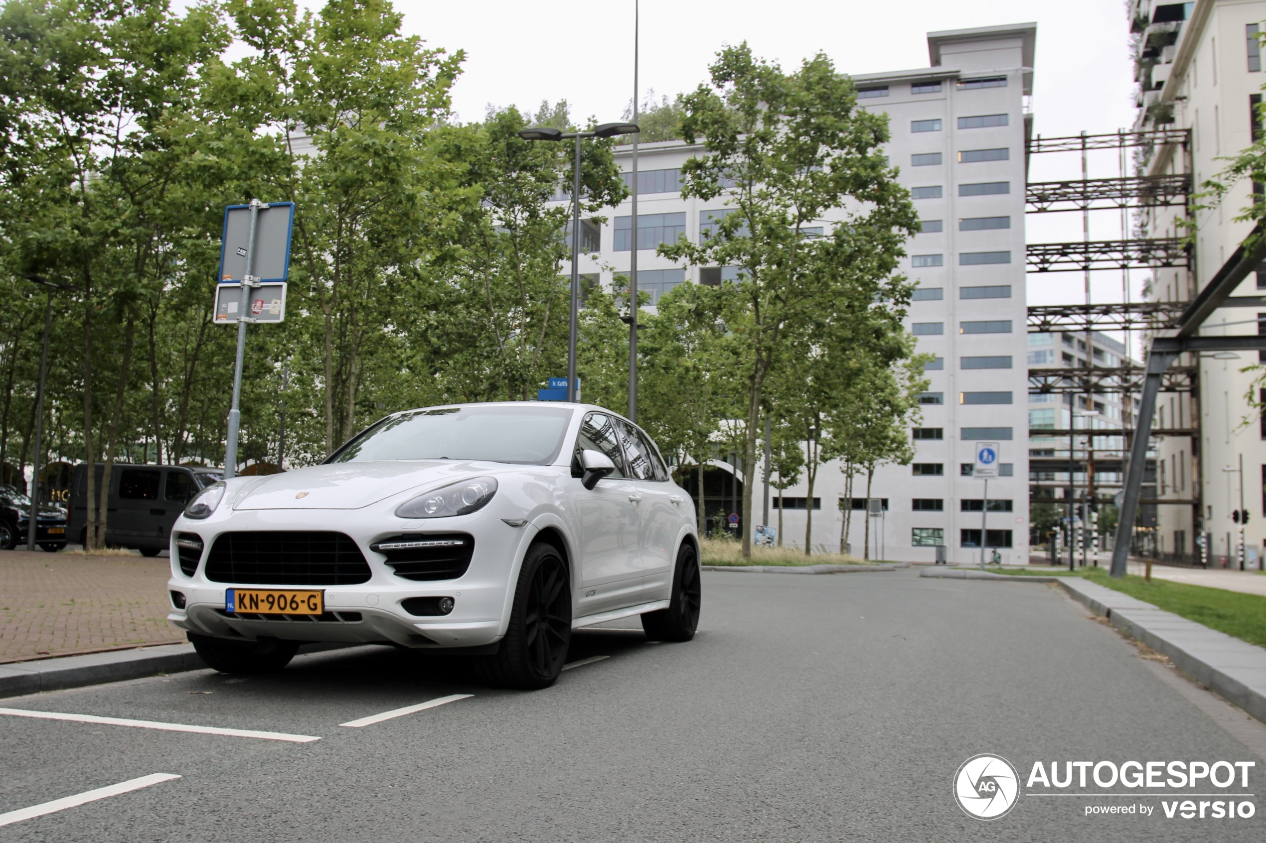 Porsche 958 Cayenne GTS